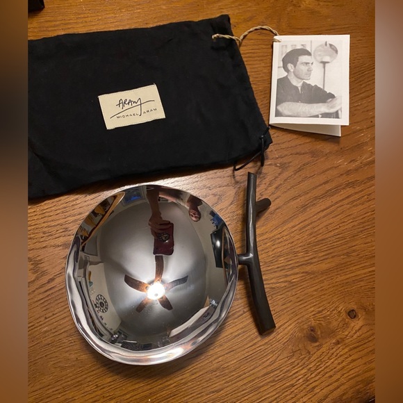 Michael Aram Round Pod Nut Dish - Picture 3 of 6